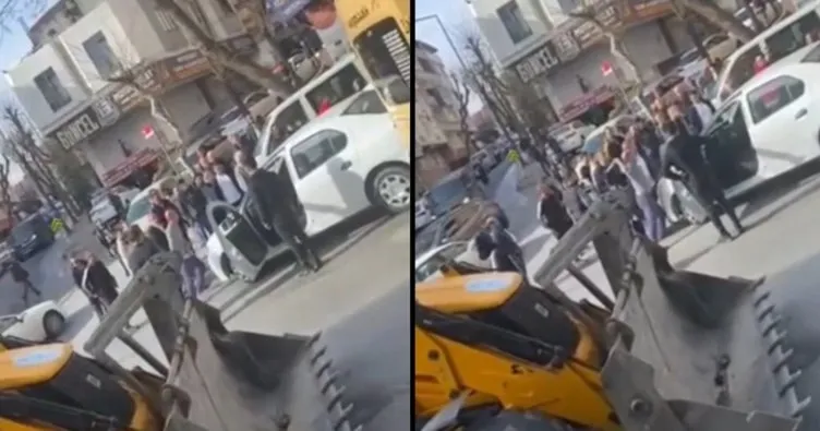 Görüntüler İstanbul’dan: Tartıştığı sürücünün aracına çarptı!