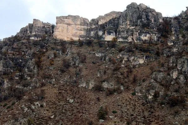 Siirt'te düşen askeri helikopterin ilk görüntüleri