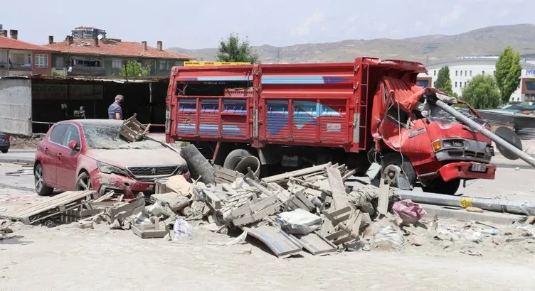 Ankara'da feci kaza! Ortalık savaş alanına döndü! Görgü tanıklarından korkunç sözler...