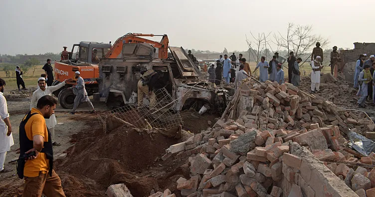 Pakistan’daki bombalı saldırıda bilanço ağırlaşıyor: Ölü sayısı 15’e yükseldi