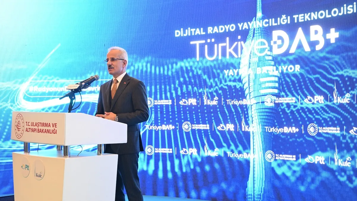 Bakan Uraloğlu açıkladı: İstanbul 448 yeni radyo frekansı kazandı Bakan Uraloğlu açıkladı: İstanbul 448 yeni radyo frekansı kazandı