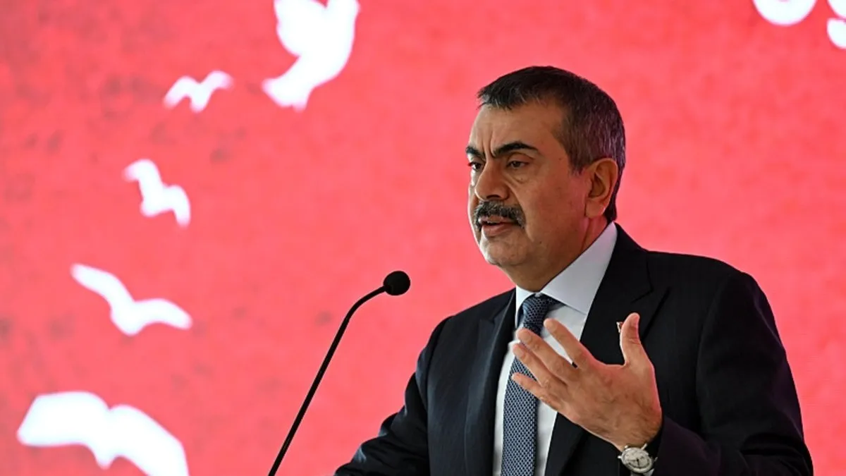 Bakan Tekin: Öğretmenlerle istişarelerde elde edilen verileri hayata geçiriyoruz Bakan Tekin: Öğretmenlerle istişarelerde elde edilen verileri hayata geçiriyoruz
