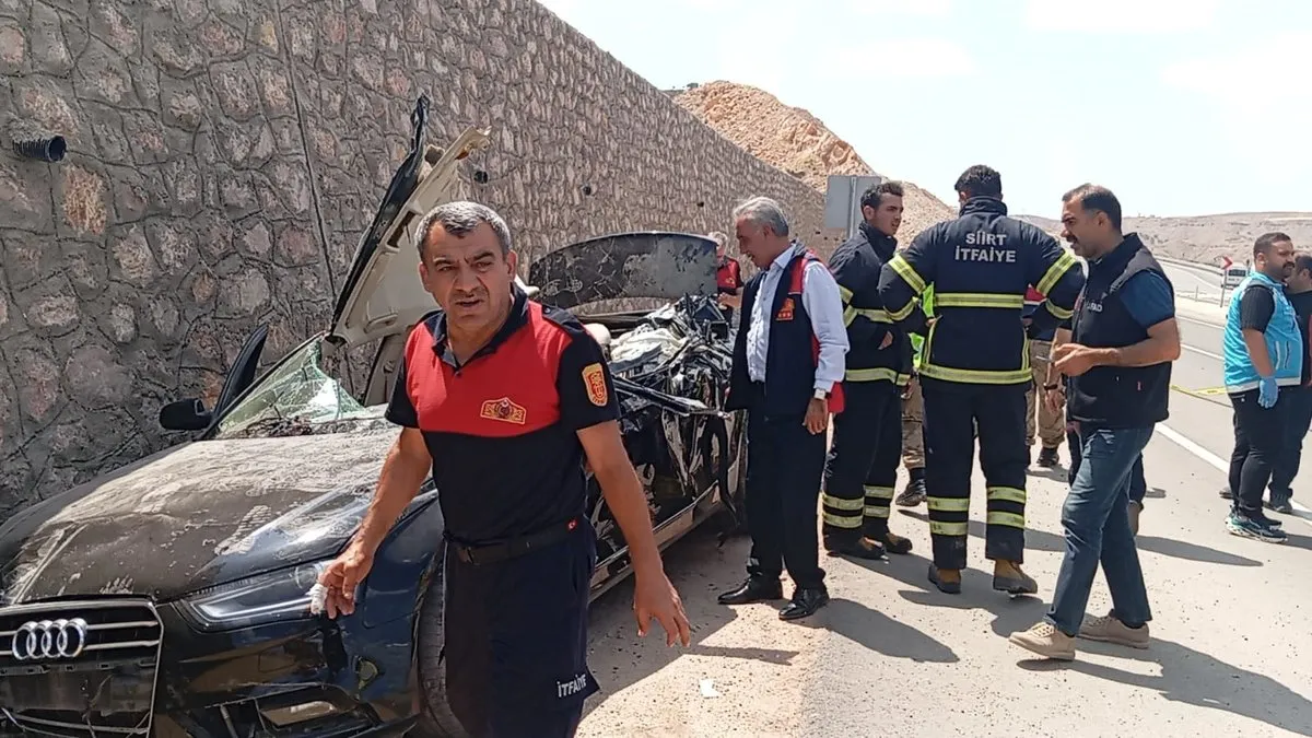 Lüks otomobil ile kamyon çarpıştı, 1 kişi hayatını kaybetti