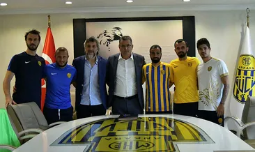 Ankaragücü’nde imza şov!