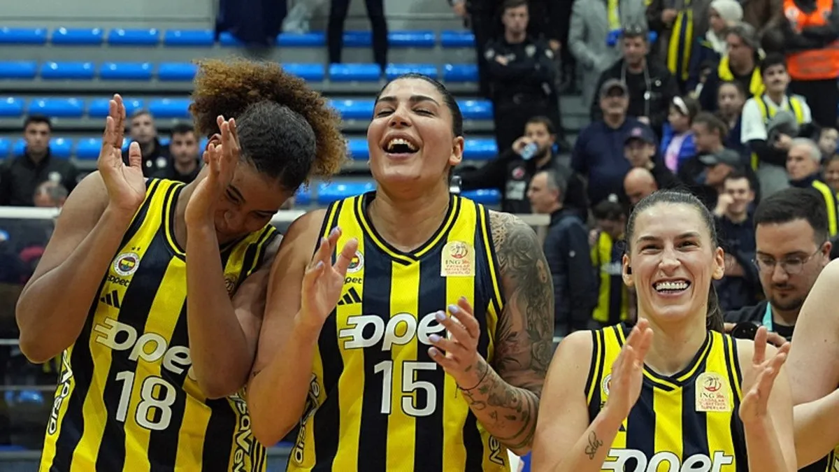 Fenerbahçe Opet'...                    </div>
                    <div class=