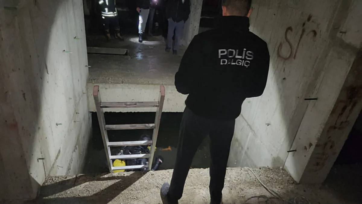 Adana’da feci olay: İnşaatın bodrumunda 2 metrelik su birikintisinde can verdi! Adana’da feci olay: İnşaatın bodrumunda 2 metrelik su birikintisinde can verdi!