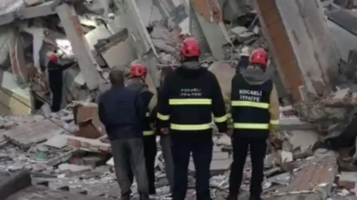 SON DAKİKA | Kocaeli Gebze’de 5 katlı bina çöktü: Ekipler olay yerine sevk edildi! Enkaz altında kalanlar var SON DAKİKA | Kocaeli Gebze’de 5 katlı bina çöktü: Ekipler olay yerine sevk edildi! Enkaz altında kalanlar var