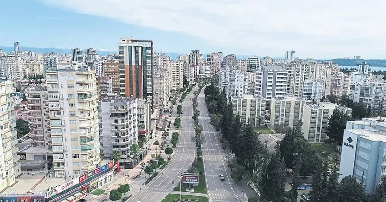 Apartmanların temeli su dolu