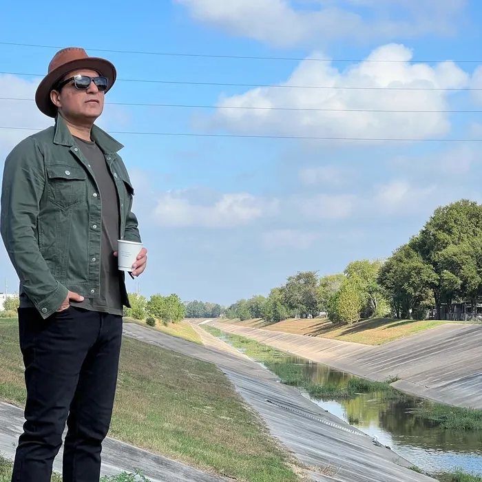 24 yaş küçük sevgilisiyle ayrılmıştı... Şarkıcı Rafet El Roman’dan beklenmedik aşk sinyali! Tam anlamıyla...