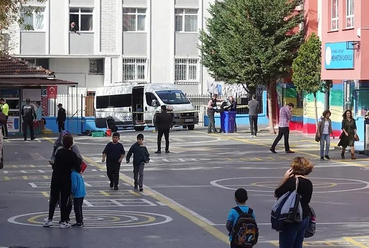 Avcılar'da okul bahçesinde servis aracının çarptığı çocuk hayatını kaybetti