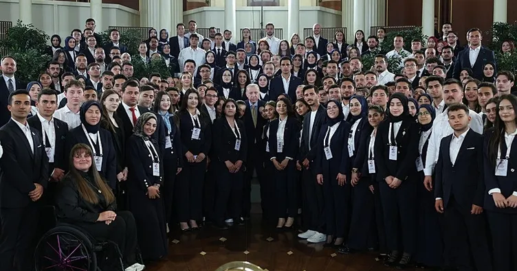Gençlerimizin yanındayız
