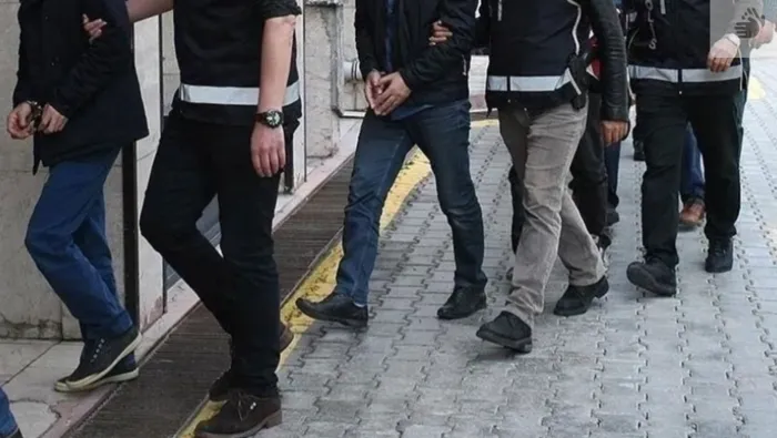 son-dakika-fon-sorusturmasinda-yeni-gelisme-para-ve-malvarligi-hareketleri-donduruldu-15-supheliye-gozalti-1789972017255.png