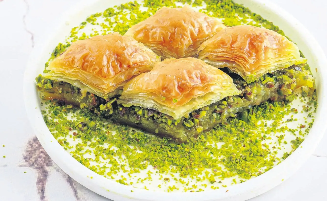 Meşhur bayram tatlısı baklava – İDİL AÇIKALIN