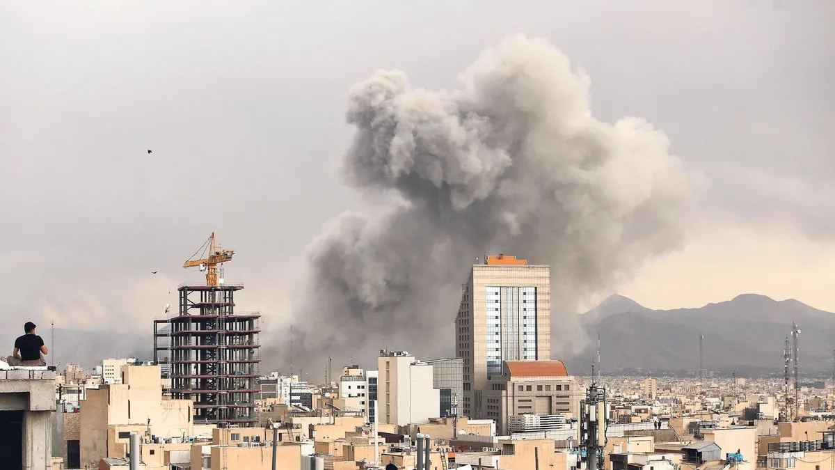 Siyonist ateş bölgeyi sarıyor! İran’ın yeni hedefi İngiliz üsleri – Galeri Siyonist ateş bölgeyi sarıyor! İran’ın yeni hedefi İngiliz üsleri – Galeri