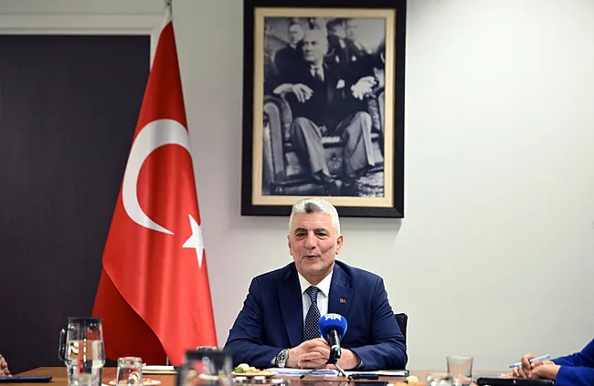 bakan-bolat-turkiye-oyun-kuruculuk-yapan-4-5-ulkeden-biri-1775751887079.jpeg Bakan Bolat: “Türkiye oyun kuruculuk yapan 4-5 ülkeden biri”