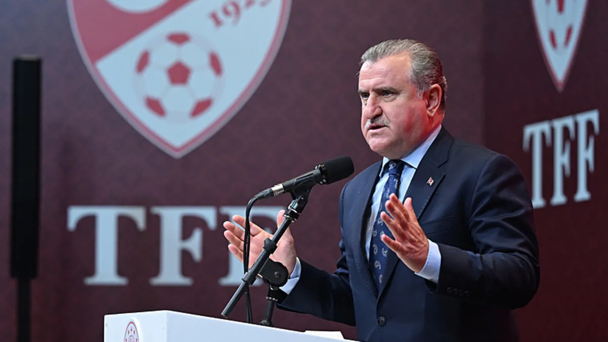 Gençlik ve Spor Bakanı Osman Aşkın Bak’tan Süper Lig paylaşımı! Gençlik ve Spor Bakanı Osman Aşkın Bak’tan Süper Lig paylaşımı!