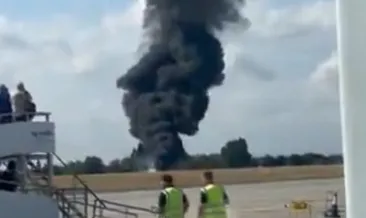 Londra’da küçük uçak kalkıştan hemen sonra yere çakıldı! Can kaybı veya yaralı var mı?