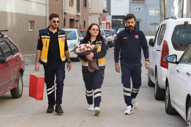 eskisehirde-zamanla-yaris-kalbi-duran-serrayi-4-dakikada-hayata-bagladilar-1699773628143.jpg