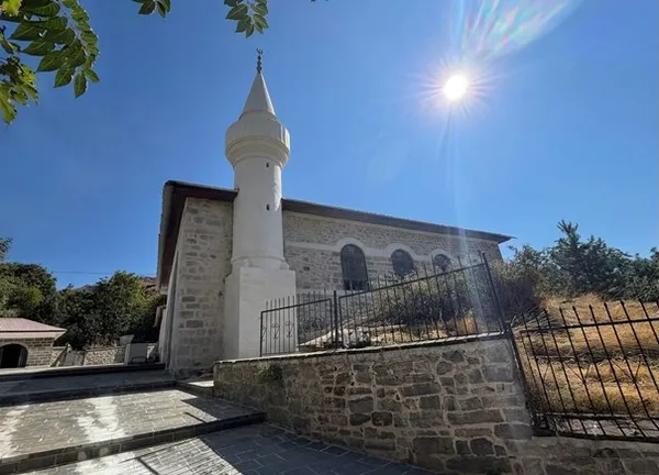 bakan-ersoy-duyurdu-asirlik-mabetler-yeniden-cemaatiyle-bulusacak-1790846484758.jpg