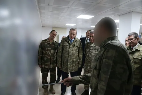 Başkomutan Erdoğan cephe hattında