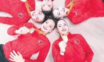 Madalya kadınlara ve sağlıkçılara