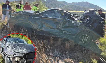 Datça’da korkunç kaza! Araç bariyerlere ok gibi saplandı: Ölü ve yaralılar var! #mugla