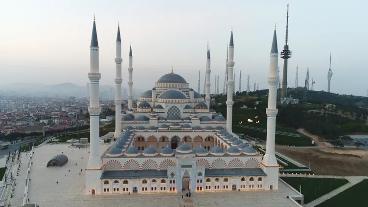 Büyük Çamlıca Camisi'nin resmi açılışı bugün