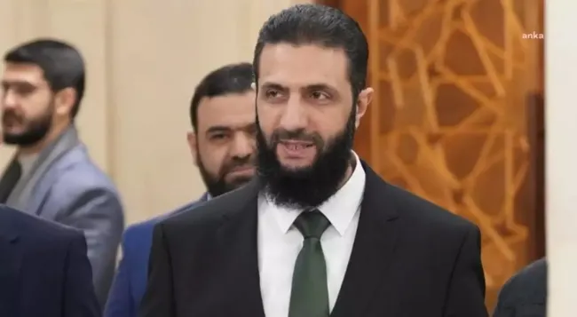 suriye-hukumeti-devralmaya-hazirlandigi-kamisli-havalimaninda-incelemelerde-bulundu-1770574666192.jpeg Suriye hükümeti devralmaya hazırlandığı Kamışlı Havalimanı’nda incelemelerde bulundu!