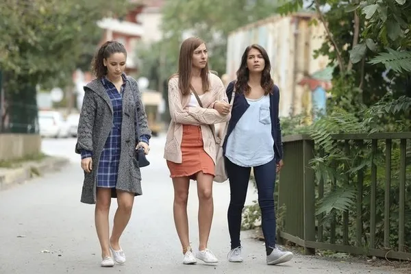 Kırgın Çiçekler 95. bölüm yine nefes kesecek! - 1