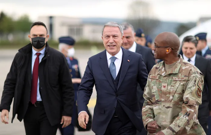 son-dakika-putin-ile-zelenski-gorusecek-mi-bakan-akardan-dikkat-ceken-aciklama-belki-de-mumkun-olacak-1651043107965.jpg SON DAKİKA: Putin ile Zelenski görüşecek mi? Bakan Akar'dan dikkat çeken açıklama: Belki de mümkün olacak...