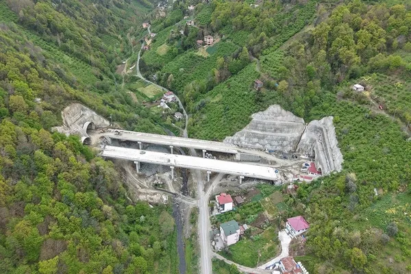 akcaabata-dev-ulasim-hamlesi-guney-cevre-yolu-yukseliyor-1777964462942.jpg