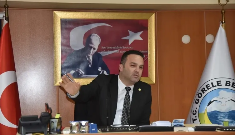 SON DAKİKA | Giresun’da CHP’li başkan Hasbi Dede’den 16 yaşındaki kıza taciz! İğrenç mesajlara SABAH ulaştı