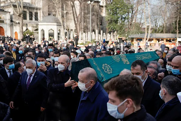 son-dakika-yavuz-bahadirogluna-son-gorev-erdogan-bu-isin-fedaisiydi-1611322093987.jpg