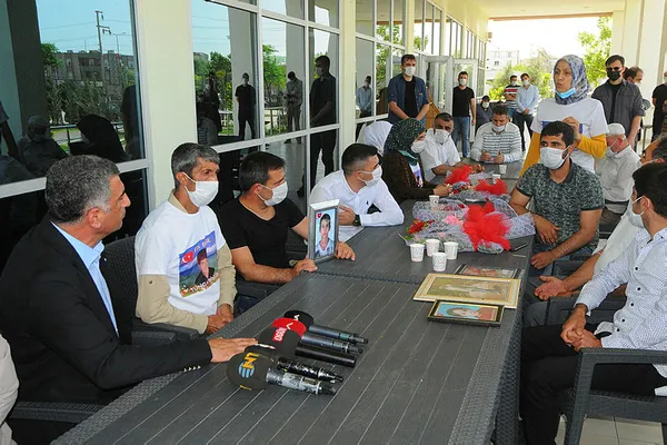 Diyarbakır Anneleri'nden CHP'li vekile şok! Kemal Bey’in aklına şimdi mi geldik