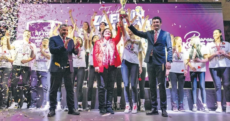 Zaferin Sultanları Sultanlar Ligi’nde