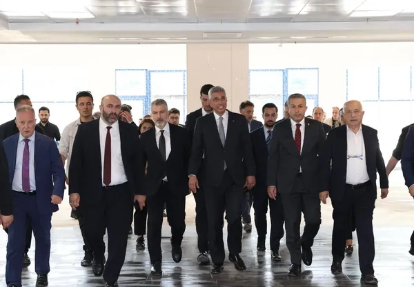 bakan-memisoglu-trabzon-saglikta-bolgenin-merkezi-olacak-1784901631397.jpg