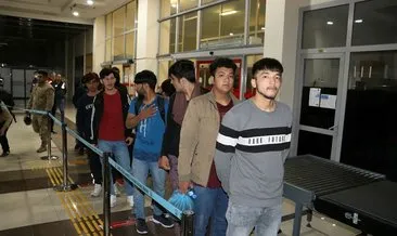 Ağrı’da, Afganistan uyruklu 499 göçmen ülkelerine gönderildi #agri