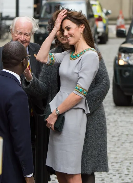 Prenses Kate göz kamaştırdı!