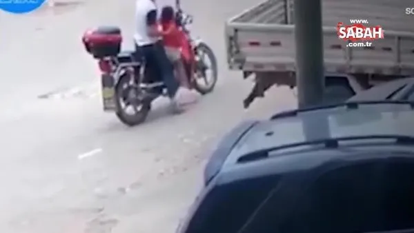 3 yaşındaki küçük kızı motosiklete atıp kaçırma anı güvenlik kamerasında
