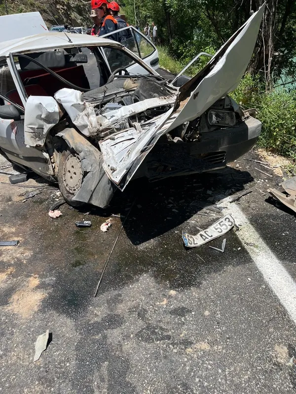 tuncelide-trafik-kazasi-1-olu-5-yarali-1783084064039.jpeg
