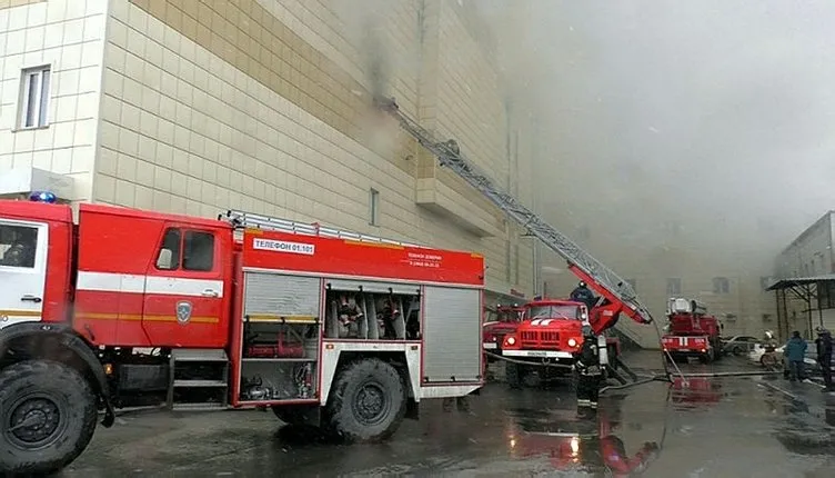 Rusya’da AVM’de yangın: 53 ölü