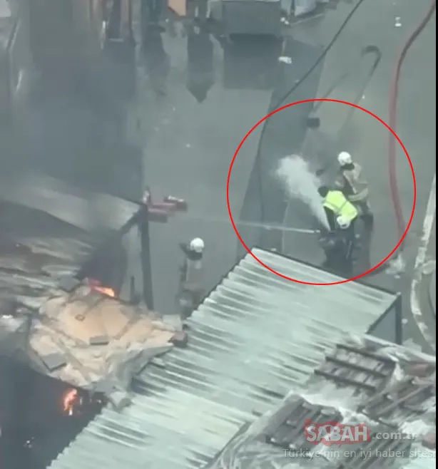 Eyüpsultan’da korkutan yangın: İtfaiye su sıkmakta aciz kaldı, facia ucuz atlatıldı…