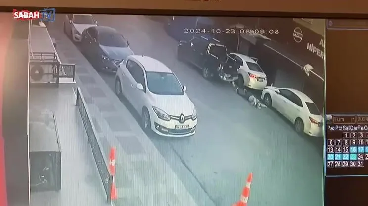 Üsküdar’da polise saldıran baba ve oğul kamerada... Tutuklandılar!
