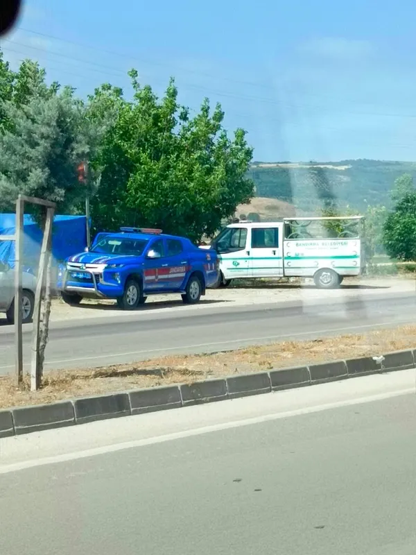 balikesirde-iki-supheli-olum-biri-otel-odasinda-biri-yol-kenarinda-olu-bulundu-1719058353710.jpg