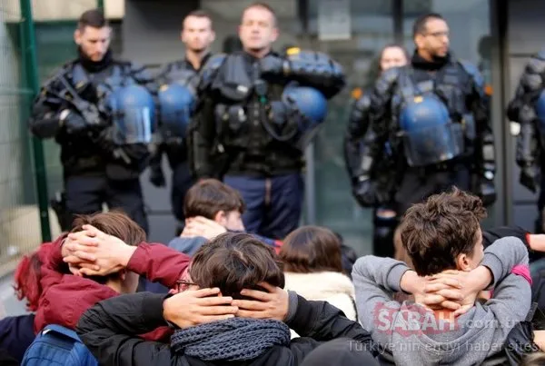 Binlercesi toplandı! Diz çöküp beklediler...