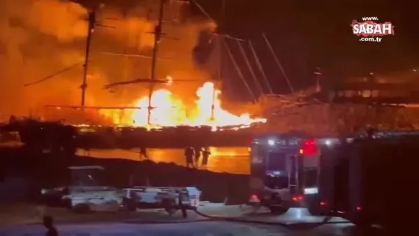 Antalya'nın Alanya İlçesi 4 tur teknesinde yangın çıktı