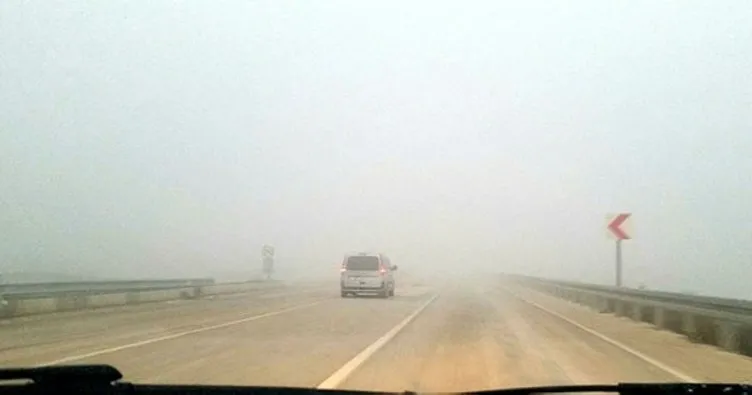 Hatay’da yoğun sis ulaşımı etkiledi