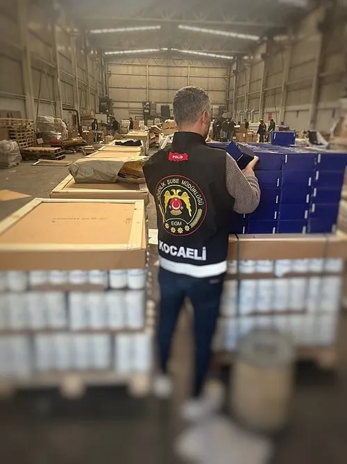 Taklit otomotiv parçaları