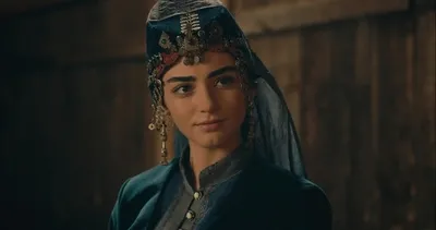 Kuruluş Osman’ın Bala Hatun’u Özge Törer’in yaşını duyan inanamadı! Kuruluş Osman oyuncusu Özge Törer bakın kaç yaşında...