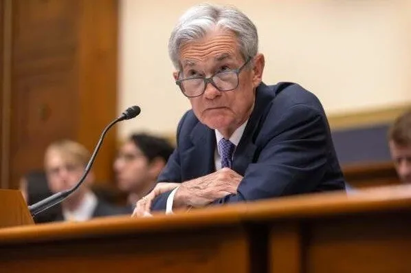 Trump’tan Fed Başkanı’na sert çıkış: Hemen istifa etmeli